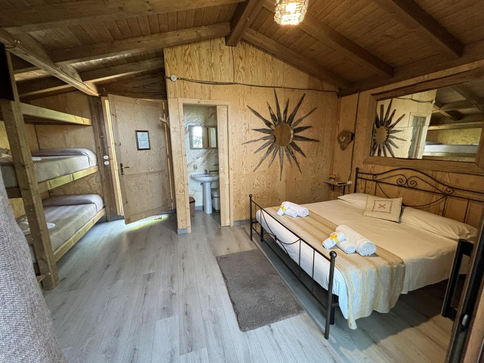 B & B Le Casette Sull'Albero Di Villa Alba Mesina Exterior foto